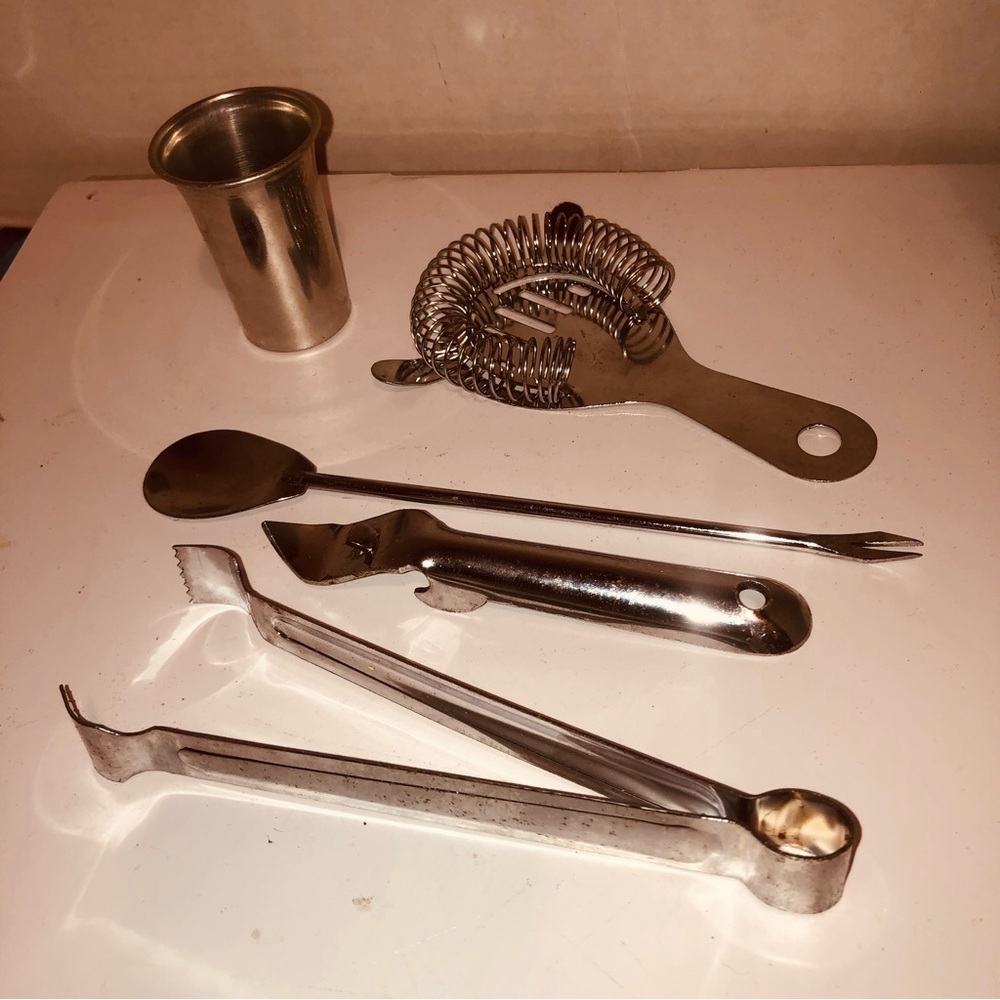 Stainless Steel Bar Tool Set - man cave , cocktail bar or picnic table. Used